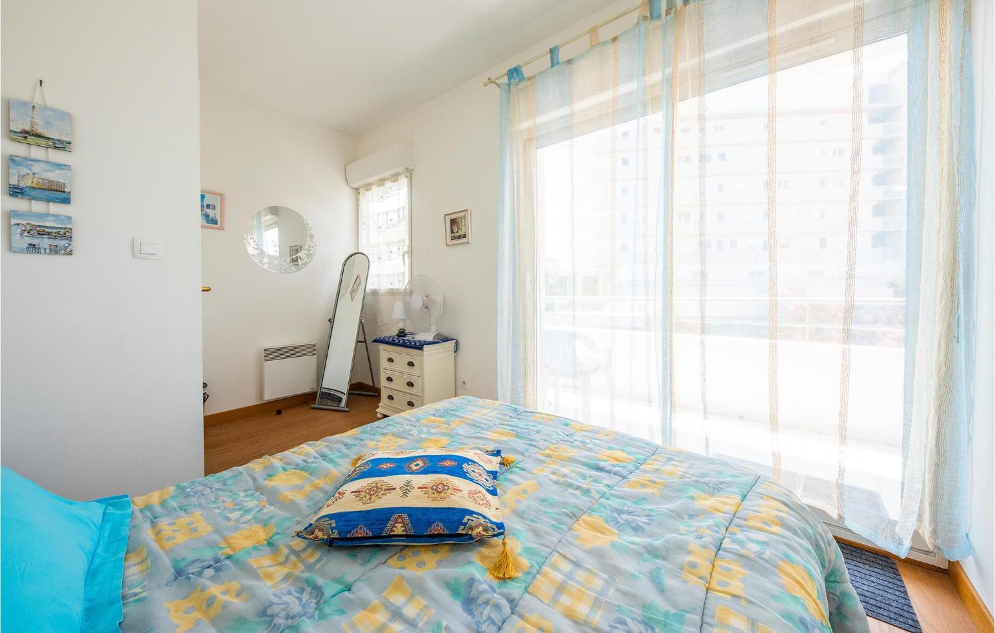 Gorgeous Apartment In Royan With Kitchen المظهر الخارجي الصورة